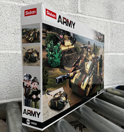 Stug Armoured Fighting vehicle brick model - Sluban M38-B0858 - 524 bricks Tank SLUBAN